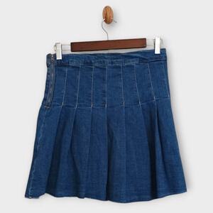 Re Generation Celebrity Pink Skirt Medium Denim Star Pleated Raw Hem Frayed Mini